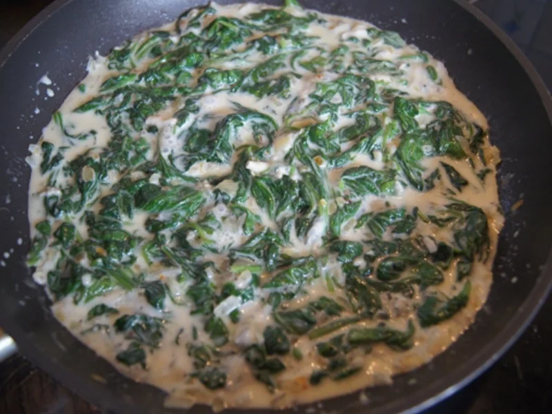 Rezept: Lachsfilet mit herzhaften Spinat und Kartoffelstampf Bild Nr. 16 Lachsfilet mit herzhaften Spinat und Kartoffelstampf - Rezept - Bild Nr. 16