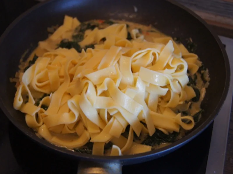 Rezept: Spinat-Carbonara Bild Nr. 8261 Spinat-Carbonara - Rezept - Bild Nr. 8261