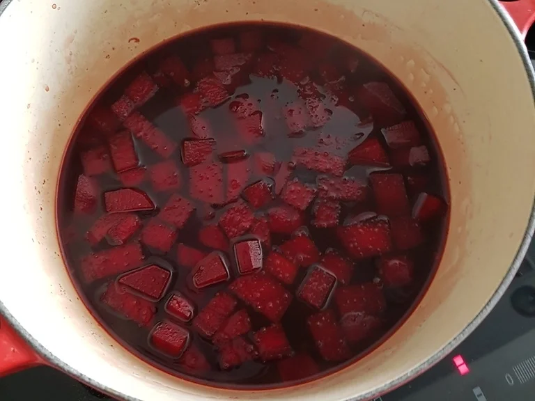 "Kartoffelsalat" für Lady`s mit "Rote Bete Relish" - Rezept - Bild Nr. 8253