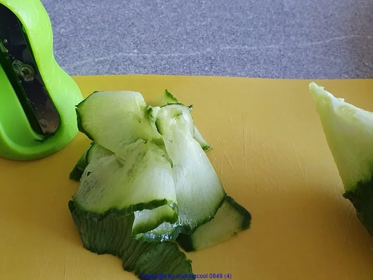 "Kartoffelsalat" für Lady`s mit "Rote Bete Relish" - Rezept - Bild Nr. 8260