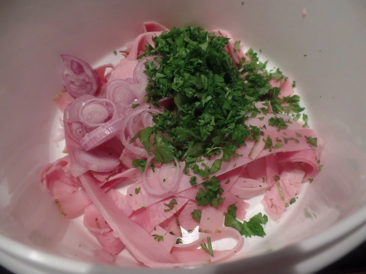 Spargel-Kartoffel-Rösti mit Schinkensalat - Rezept - Bild Nr. 8257