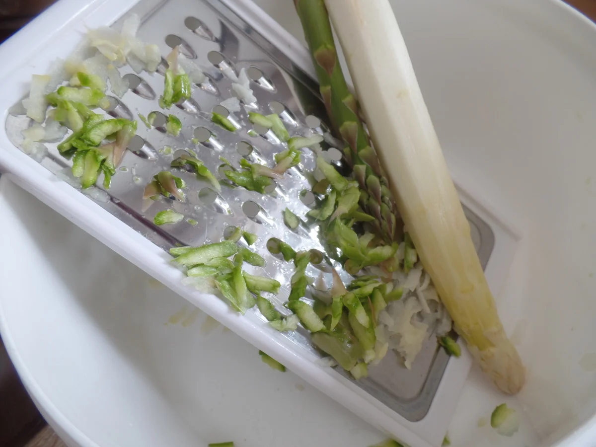 Spargel-Kartoffel-Rösti mit Schinkensalat - Rezept - Bild Nr. 8259