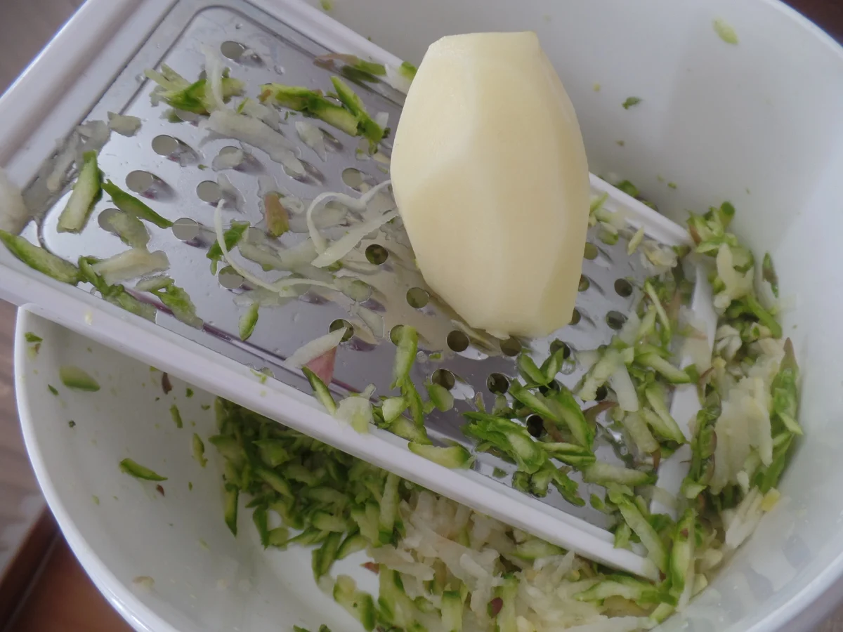 Spargel-Kartoffel-Rösti mit Schinkensalat - Rezept - Bild Nr. 8260