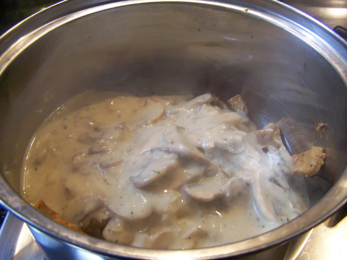 Schweinefilet-Champignon-Sahnegeschnetzeltes.... - Rezept - Bild Nr. 8265