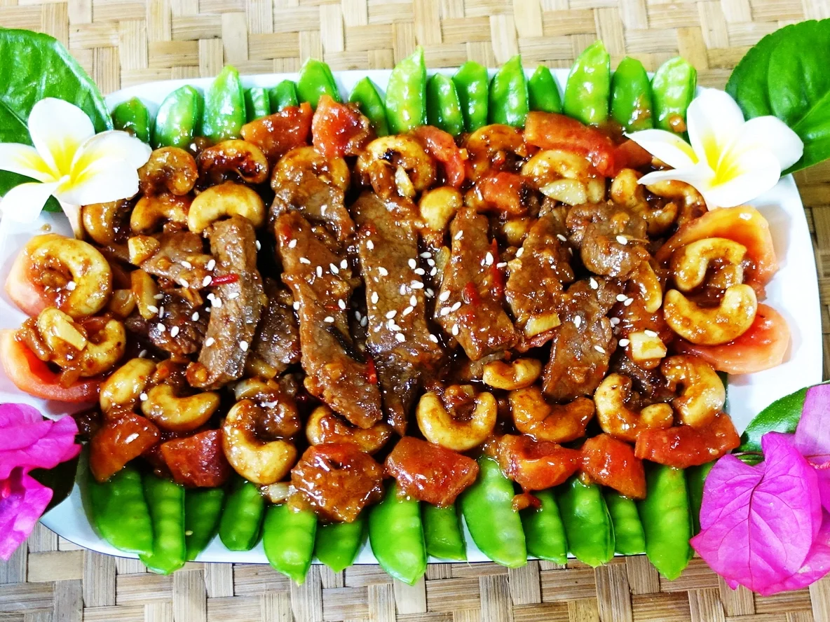 Rindfleisch mit Zuckerschoten und Austernsauce - Rezept - Bild Nr. 8253