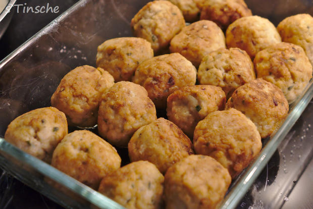 Zarte Geflügelhackbällchen in Schalottensahne - Rezept - kochbar.de