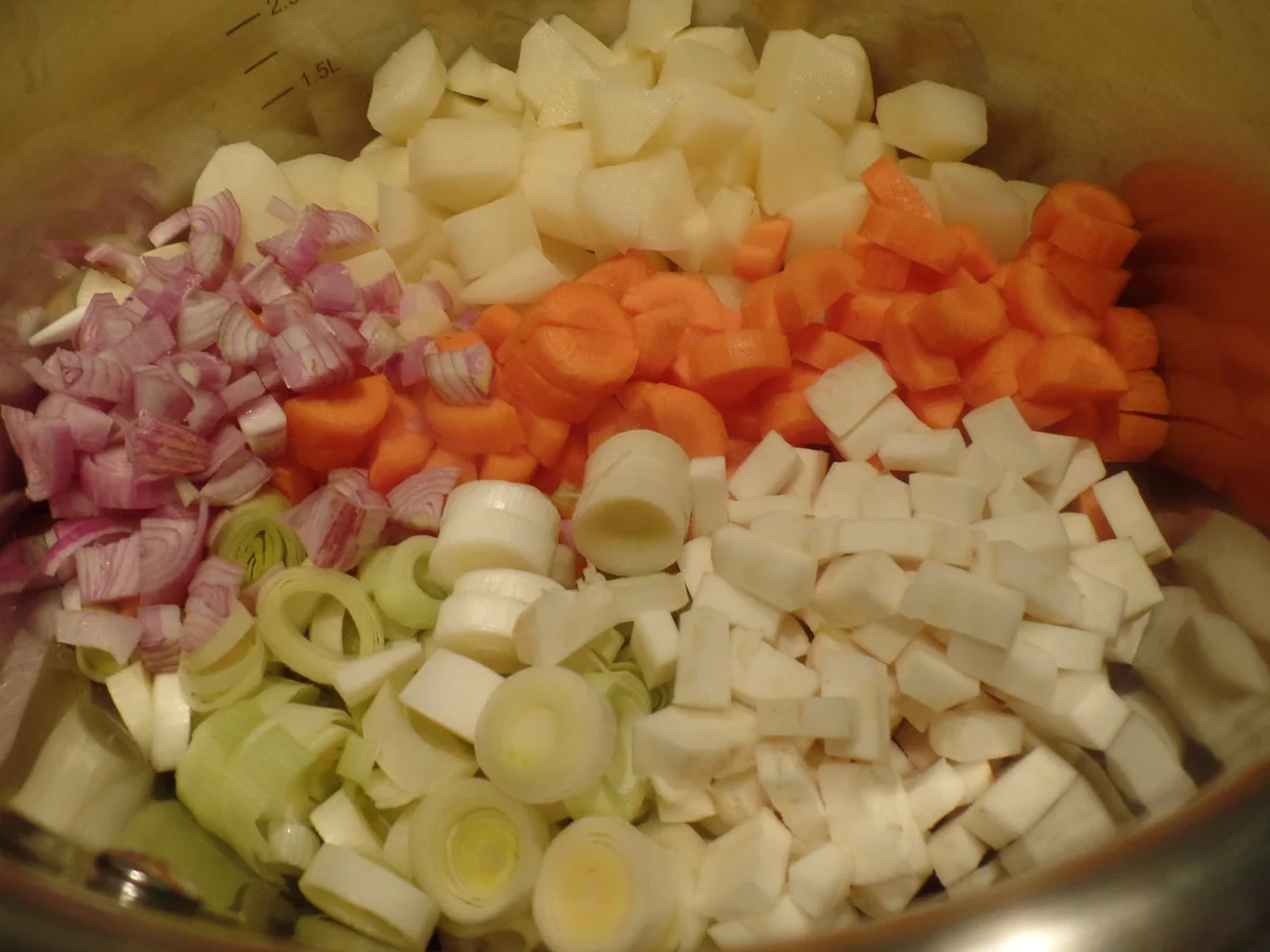 Kartoffelsuppe mit Pfifferlingen - Rezept - Bild Nr. 8257