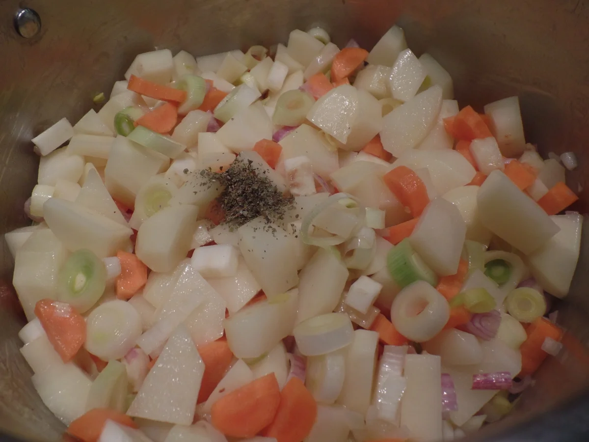 Kartoffelsuppe mit Pfifferlingen - Rezept - Bild Nr. 8258