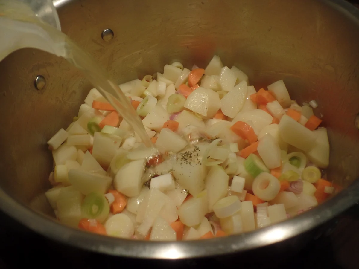 Kartoffelsuppe mit Pfifferlingen - Rezept - Bild Nr. 8259