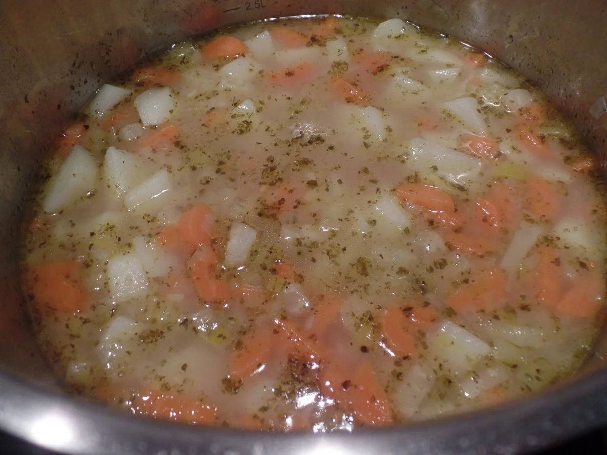 Kartoffelsuppe mit Pfifferlingen - Rezept - Bild Nr. 8260