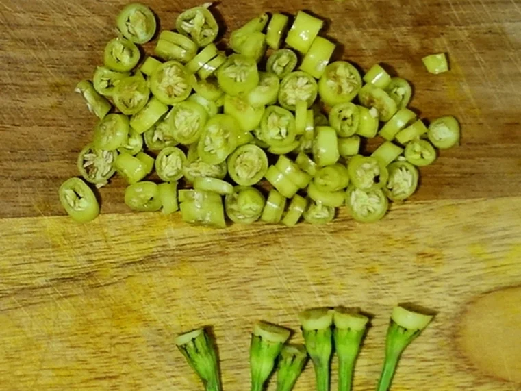 Exotisch-würzige Gemüsepuffer mit Kokosnuss – Martabak ala Ampenan - Rezept - Bild Nr. 8265