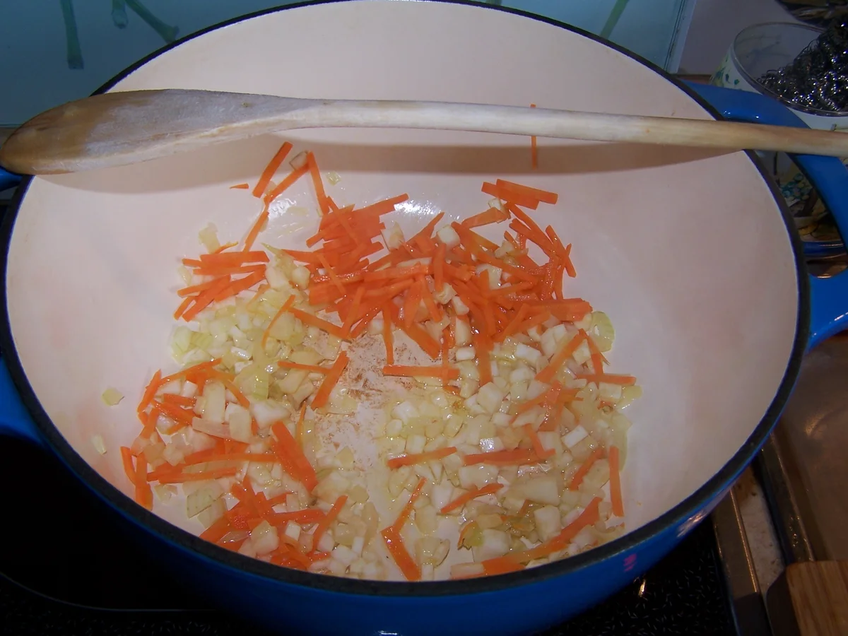 Leberknödelnoken mit Kraftbrühe - Rezept - Bild Nr. 8260