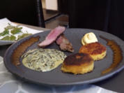 Rezept: Iberico Secreto mit Zitronenrahmspinat und Polentachips Bild Nr. 2 Iberico Secreto mit Zitronenrahmspinat und Polentachips - Rezept - Bild Nr. 2