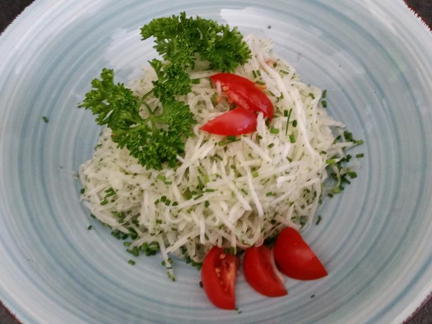 Kohlrabi-Salat - Rezept mit Bild - kochbar.de