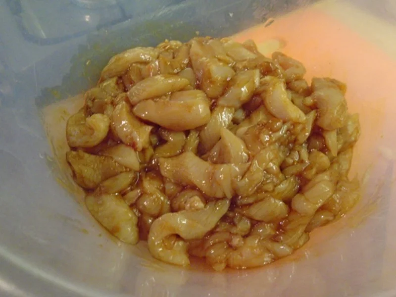 Rezept: Hähnchen-Champignon-Paprika-Wok und gelber Basmatireis Bild Nr. 8263 Hähnchen-Champignon-Paprika-Wok und gelber Basmatireis - Rezept - Bild Nr. 8263