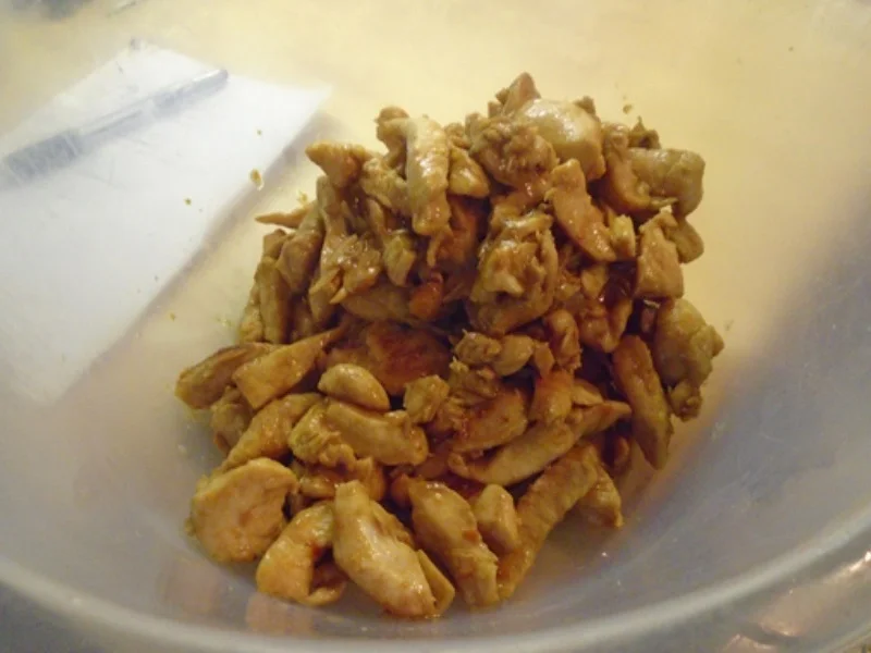 Rezept: Hähnchen-Champignon-Paprika-Wok und gelber Basmatireis Bild Nr. 8266 Hähnchen-Champignon-Paprika-Wok und gelber Basmatireis - Rezept - Bild Nr. 8266