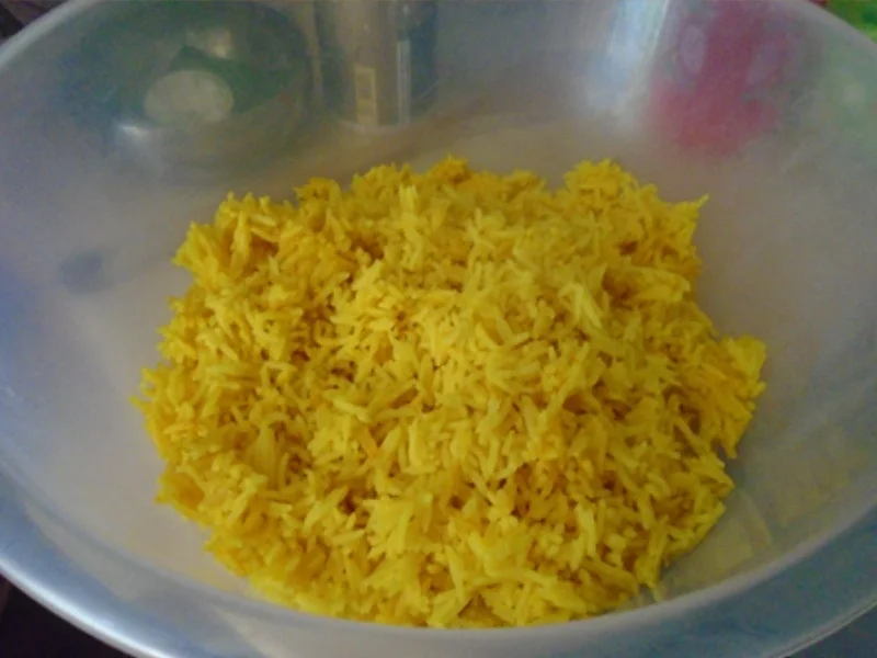 Rezept: Hähnchen-Champignon-Paprika-Wok und gelber Basmatireis Bild Nr. 8279 Hähnchen-Champignon-Paprika-Wok und gelber Basmatireis - Rezept - Bild Nr. 8279