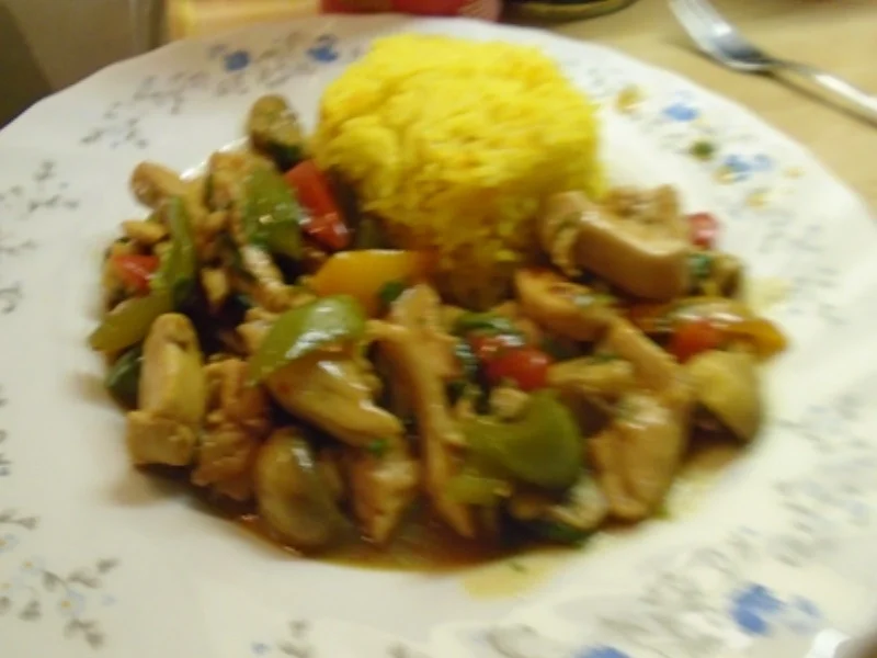 Rezept: Hähnchen-Champignon-Paprika-Wok und gelber Basmatireis Bild Nr. 8280 Hähnchen-Champignon-Paprika-Wok und gelber Basmatireis - Rezept - Bild Nr. 8280
