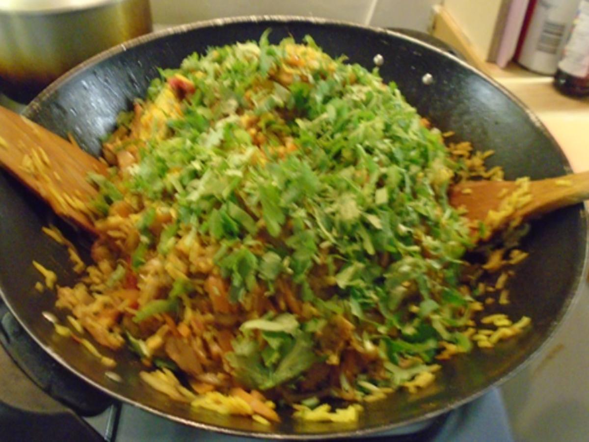 Gebratener gelber Reis im Wok II - Rezept - Bild Nr. 11