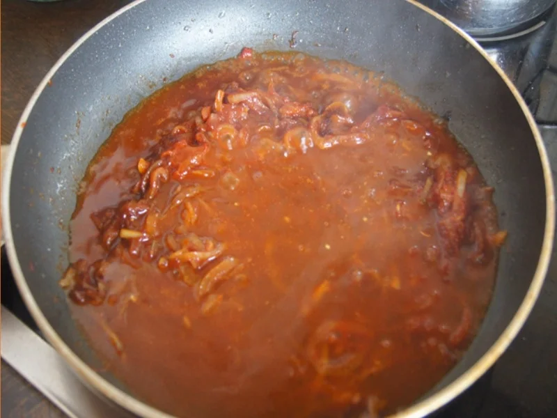 Rezept: Bratwurst mit Zwiebelsauce und Kartoffelstampf Bild Nr. 8272 Bratwurst mit Zwiebelsauce und Kartoffelstampf - Rezept - Bild Nr. 8272