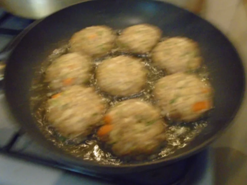 Buletten mit Sahnesauce, Drillingen und Blumenkohl-Brokkoli-Gemüse - Rezept - Bild Nr. 8263