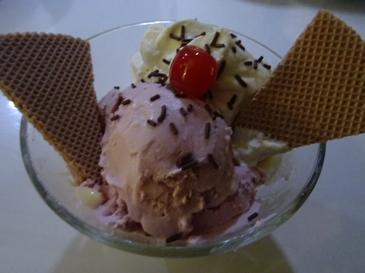 Kirsch-Joghurt-Eis - Rezept - Bild Nr. 8286