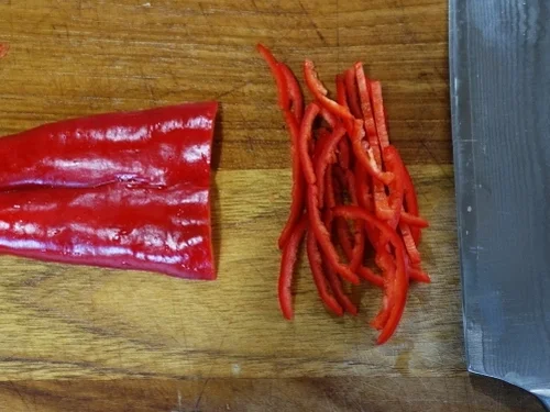 Exotisch-würzige Gemüsepuffer mit Erdnüssen – Martabak ala Ampenan - Rezept - Bild Nr. 8265