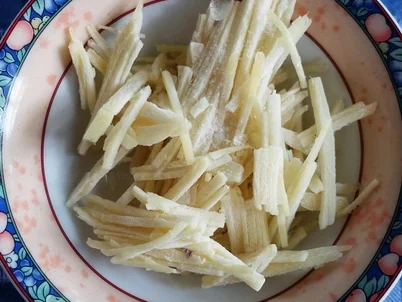 Exotisch-würzige Gemüsepuffer mit Erdnüssen – Martabak ala Ampenan - Rezept - Bild Nr. 8270