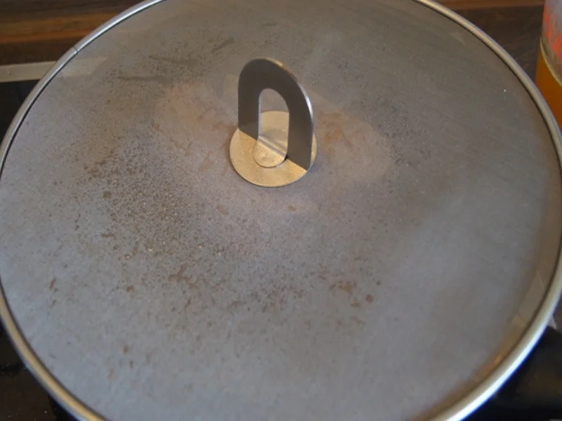 Rezept: Schweinerouladen mit Mett gefüllt, Spargel und Drillingen Bild Nr. 6 Schweinerouladen mit Mett gefüllt, Spargel und Drillingen - Rezept - Bild Nr. 6