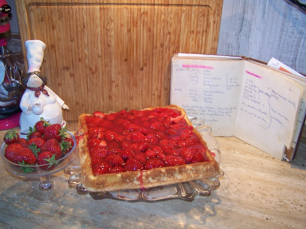 Rezept: Erbeeren Torte , Bild Nr. 8266 Erbeeren Torte , - Rezept - Bild Nr. 8266