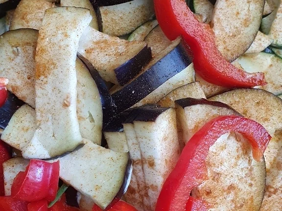 Rezept: Gemüseplatte mit Kartoffelperlen (auch kalt zu Essen) Bild Nr. 8261 Gemüseplatte mit Kartoffelperlen (auch kalt zu Essen) - Rezept - Bild Nr. 8261