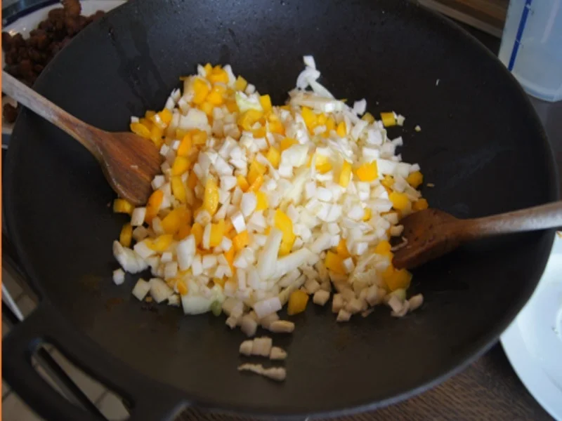 Gebratener gelber Reis im Wok III - Rezept - Bild Nr. 8270