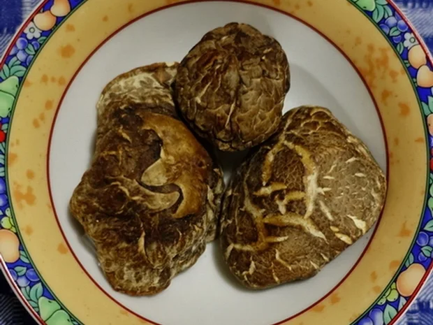 Makkaroni mit Pilzen in Avocadosauce - Rezept - Bild Nr. 8265