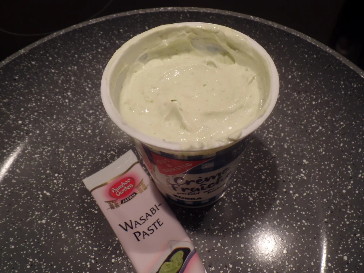 Rezept: Buttermilch-Flammkuchen mit Radicchio,Feldsalat und Wasabipaste Bild Nr. 8274 Buttermilch-Flammkuchen mit Radicchio,Feldsalat und Wasabipaste - Rezept - Bild Nr. 8274