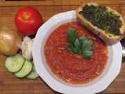 Suppen: Gazpacho mit Kräuterbaguette - Rezept - Bild Nr. 8283