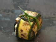 Panna cotta vom grünen und weißen Spargel dazu Zucchini-Feta-Päckchen - Rezept - Bild Nr. 2