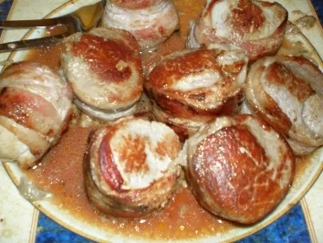 Medaillons mit Gorgonzola & Nüssen - Rezept