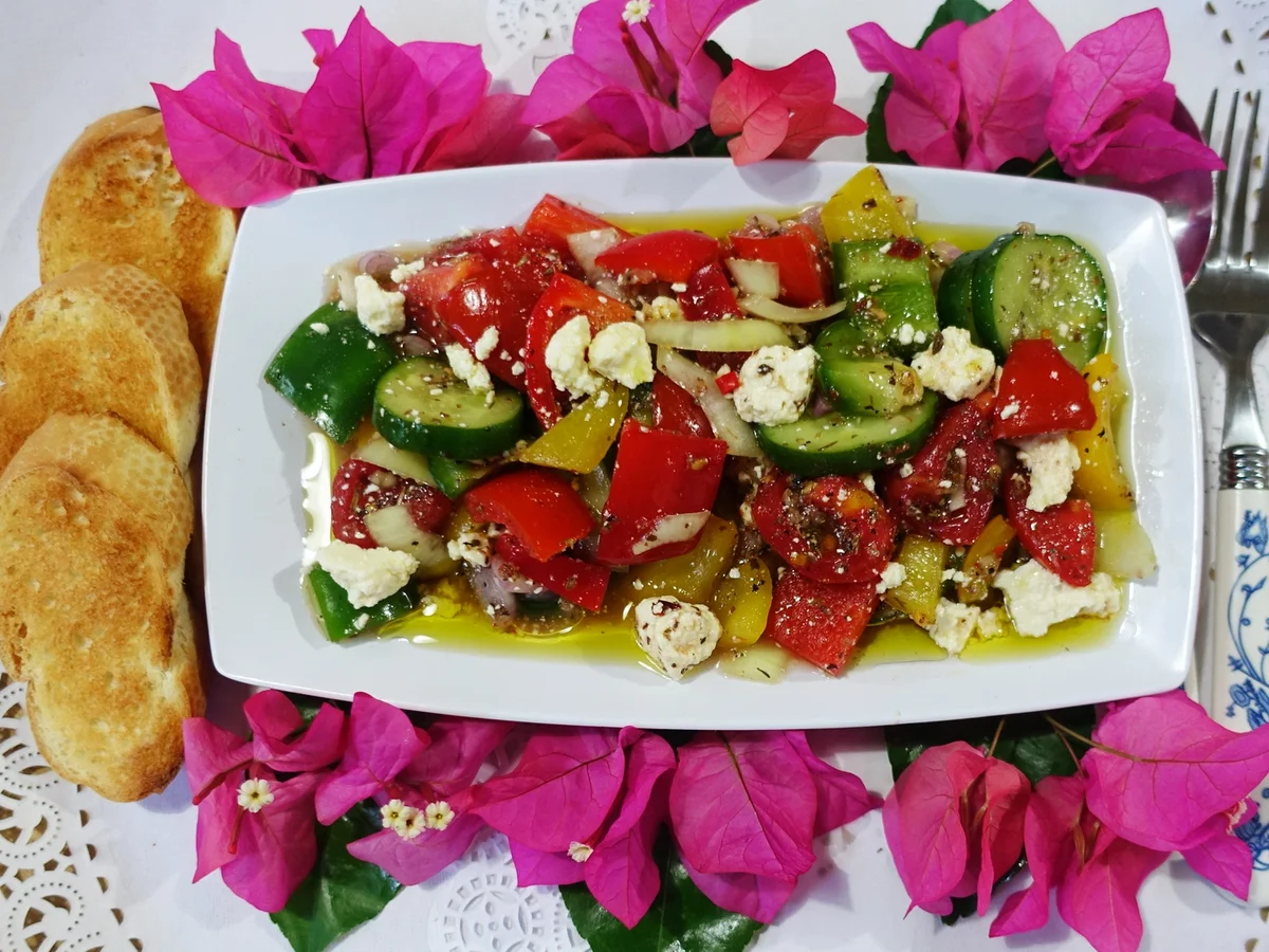 Rezept: Kretischer Bauernsalat "Heraklion" Bild Nr. 8286 Kretischer Bauernsalat "Heraklion" - Rezept - Bild Nr. 8286