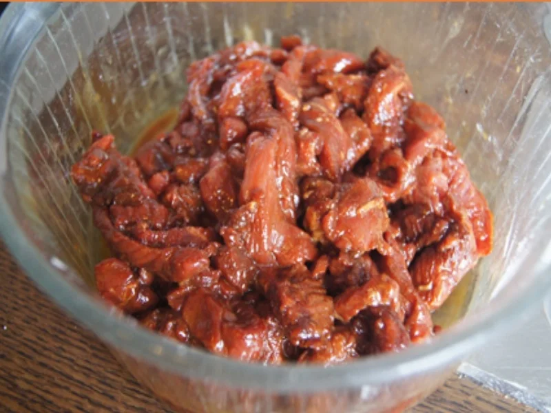 Gebratenes Rindfleisch und Gemüse mit Austernsauce und gelber Basmatireis - Rezept - Bild Nr. 8