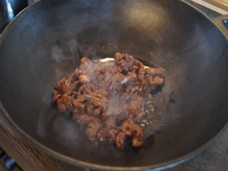 Gebratenes Rindfleisch und Gemüse mit Austernsauce und gelber Basmatireis - Rezept - Bild Nr. 9