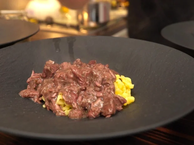 Rezept: Lammragout mit selbstgemachten Spätzle Bild Nr. 2 Lammragout mit selbstgemachten Spätzle - Rezept - Bild Nr. 2