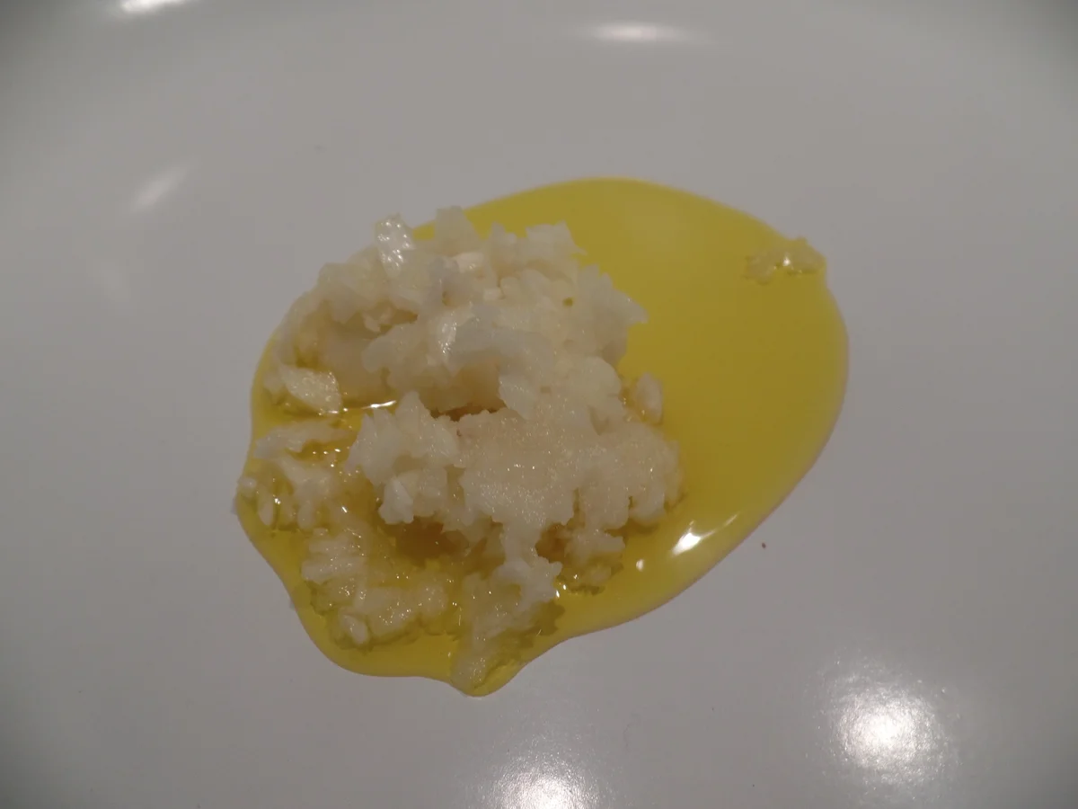 Marinierte Rinderstreifen auf Rucolasalat mit Ananas - Rezept - Bild Nr. 8303