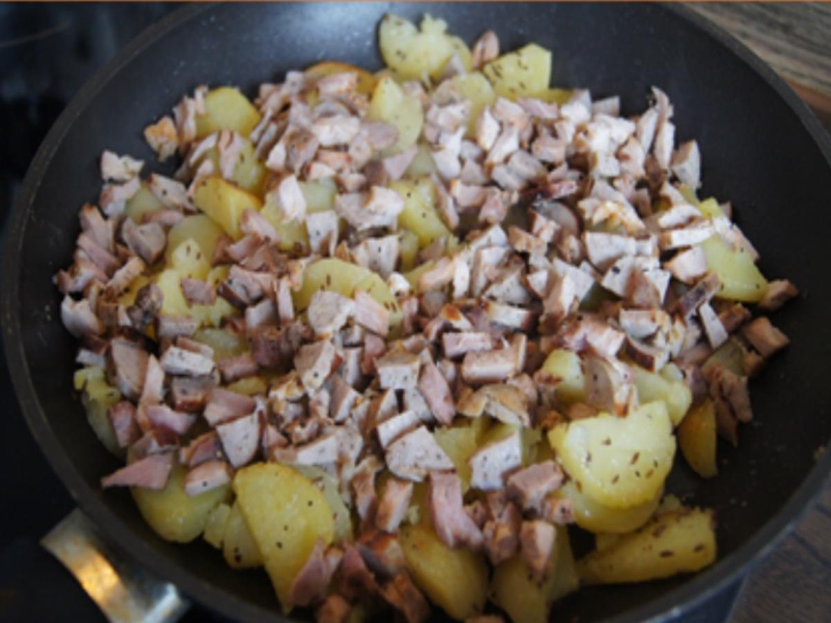 Herzhafte Bratkartoffeln mit gemischten Salat - Rezept - Bild Nr. 8304