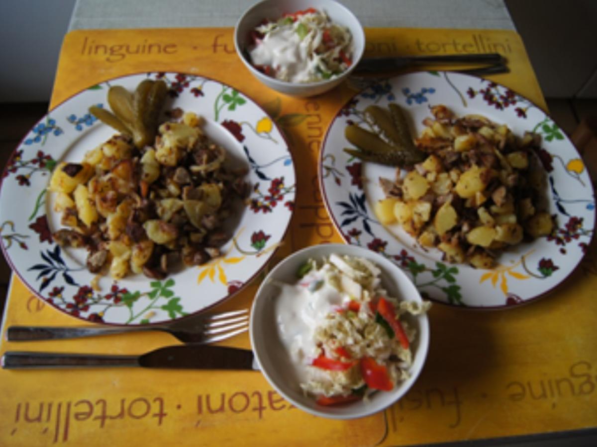 Herzhafte Bratkartoffeln mit gemischten Salat - Rezept - Bild Nr. 8308