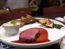 Roastbeef mit Serviettenknödeln aus Vinschgauer, Kräuterseitlingen und grünem Spargel - Rezept - Bild Nr. 8296