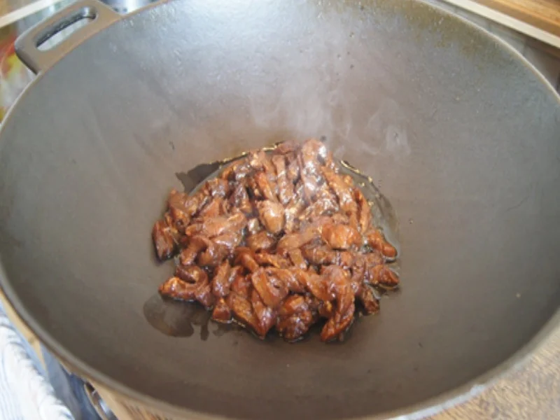 Mie-Nudeln mit Rindfleisch und Gemüse im Wok - Rezept - Bild Nr. 8301