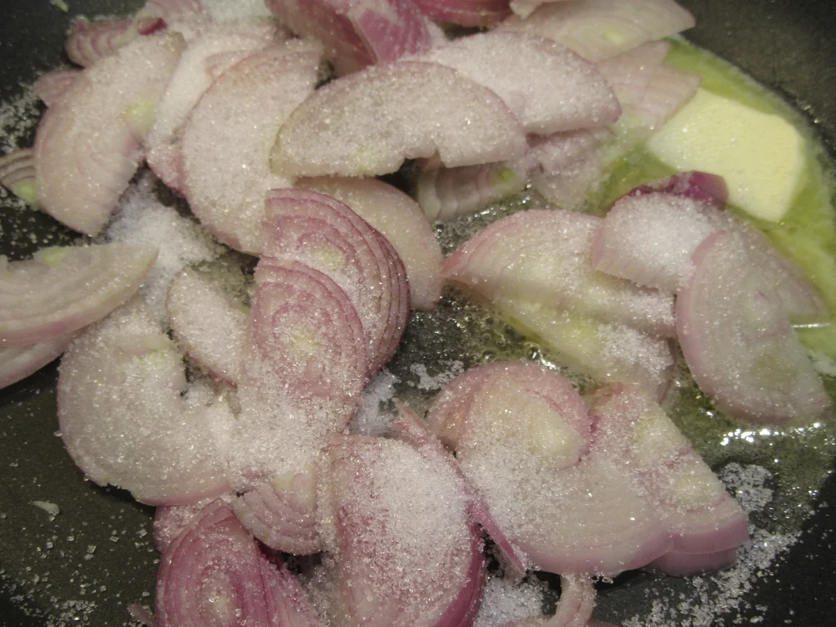 Salate: Karottensalat mit karamellisierten Zwiebeln und Champignons - Rezept - Bild Nr. 8298