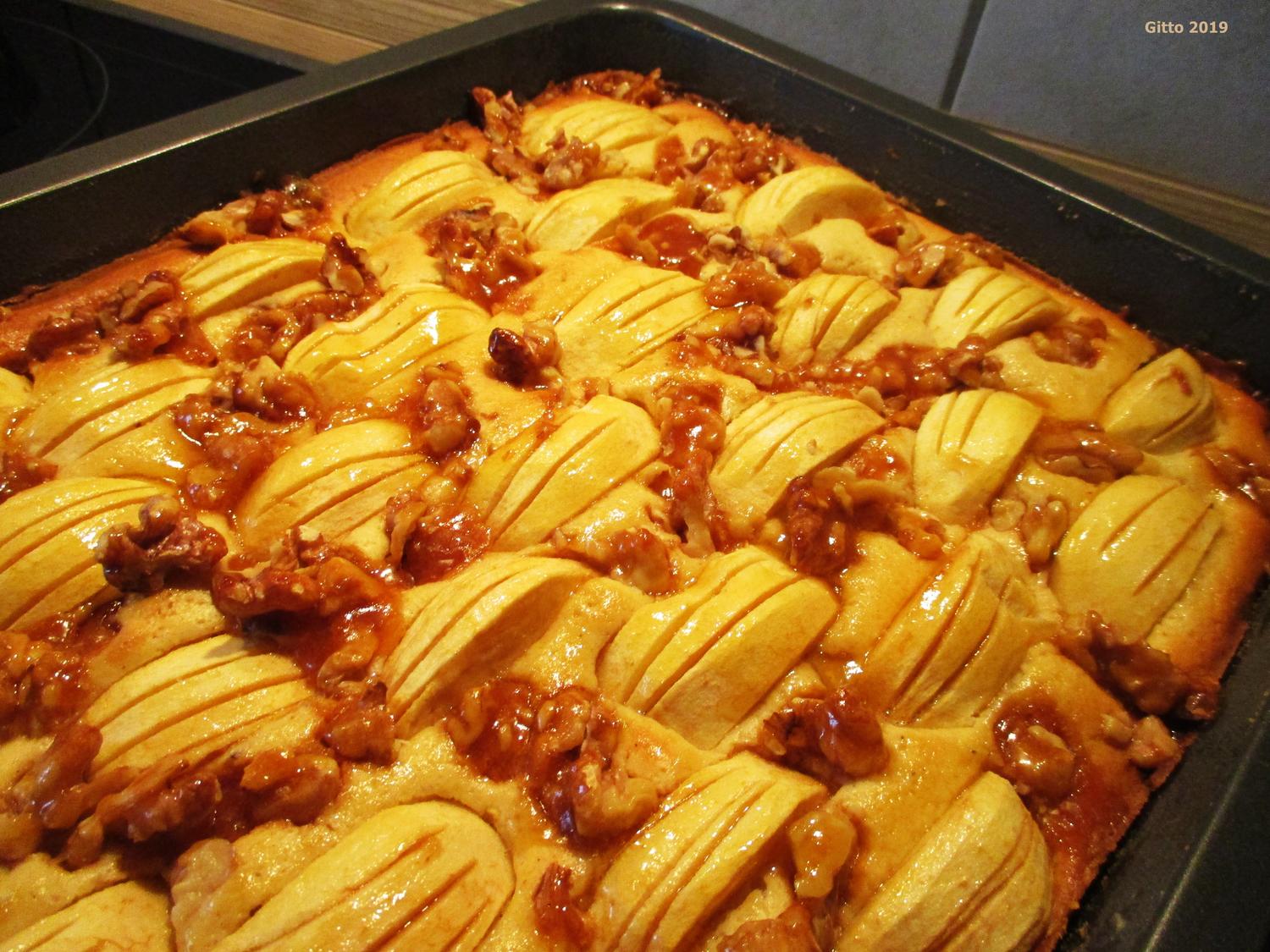 Apfelkuchen mit Walnüssen - Rezept mit Bild - kochbar.de