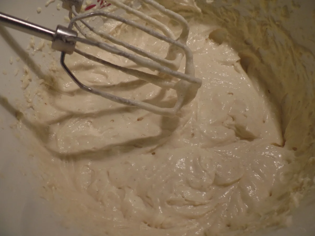 Rezept: Buttermilch-Minimuffins mit Heidelbeeren-Kompott Bild Nr. 8343 Buttermilch-Minimuffins mit Heidelbeeren-Kompott - Rezept - Bild Nr. 8343