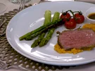 Roastbeef auf Süßkartoffelstampf mit gegrilltem Spargel und Honigtomaten in Portwein-Jus - Rezept - Bild Nr. 8345